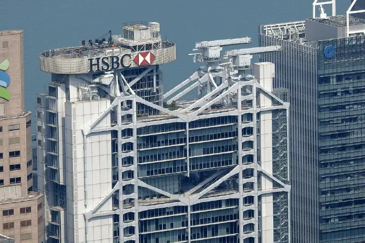 The cannons of HSBC Building of Hong Kong