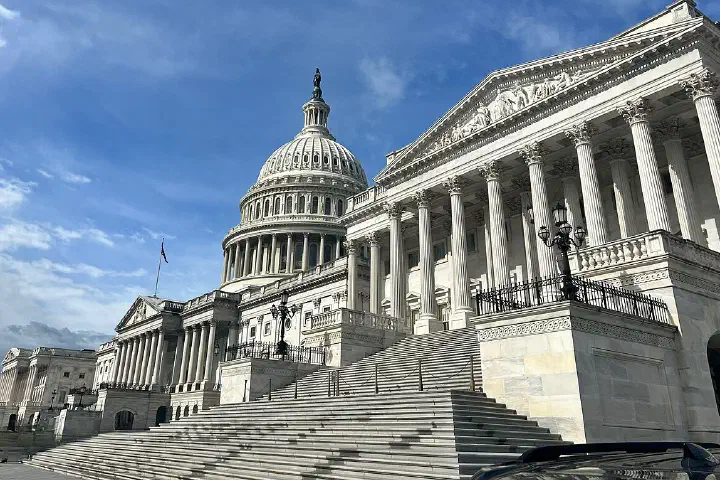 West front side view of capital building