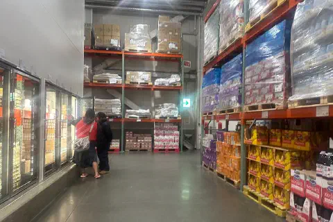 (Costco Wholesale Kanazawa Seaside Warehouse Store)