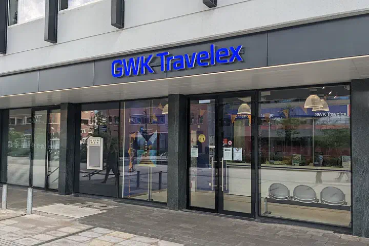 A small local currency exchange office, that is located in the North-Brabander city of Tilburg, Meierij van 's-Hertogenbosch