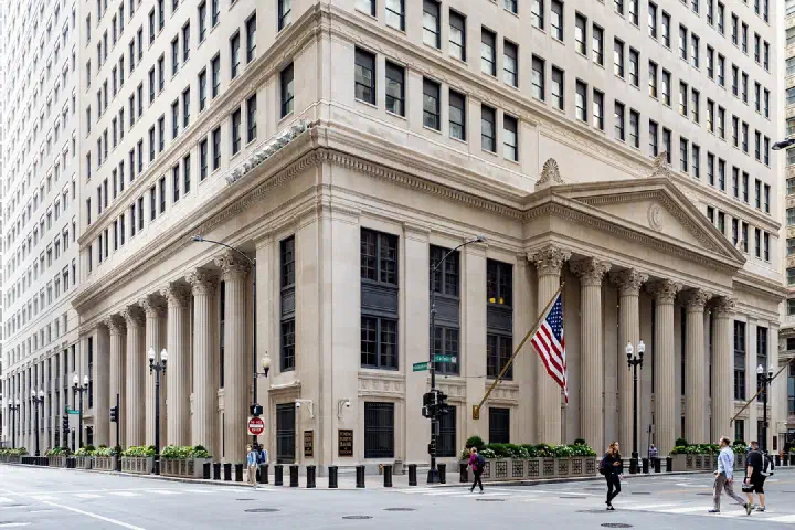 The Federal Reserve Bank of Chicago on LaSalle Street