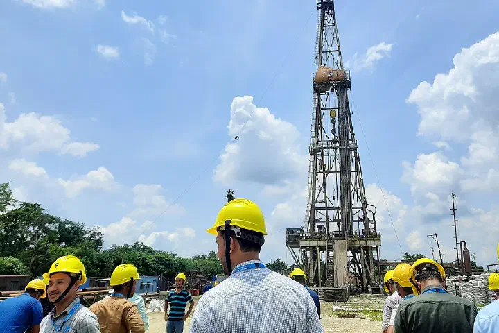 Drilling rig at Makum OCS under Oil India Limited