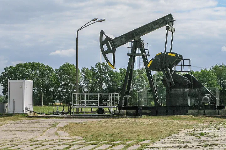 Oil pump on the peninsula Gnitz, Usedom, Mecklenburg-Vorpommern, Germany