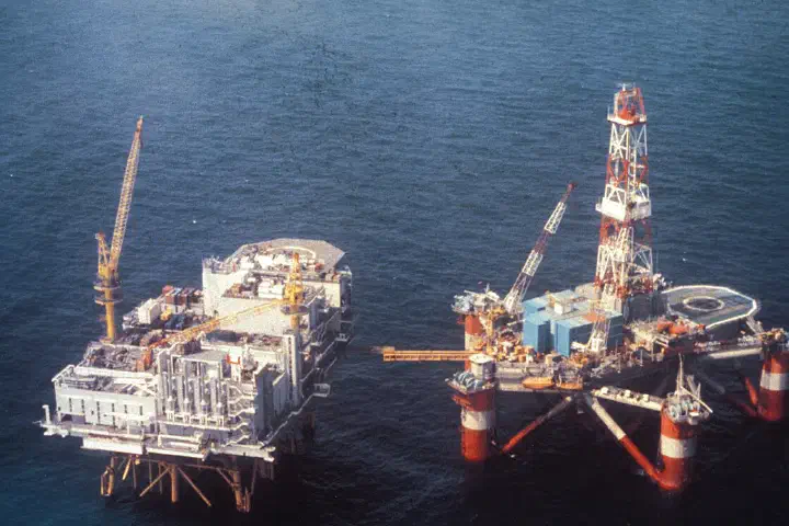 On the left the oil-rig Edda 2/7C, on the right the Flotel Alexander L. Kielland