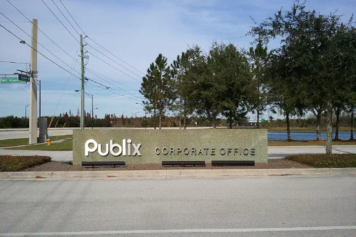 Sign of the Publix corporate headquarters, Lakeland, Florida