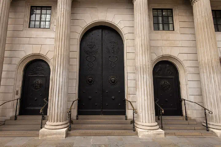Bank of England entrance